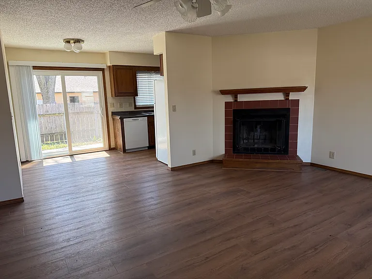 3710 N Athenian Ct — Photo 15