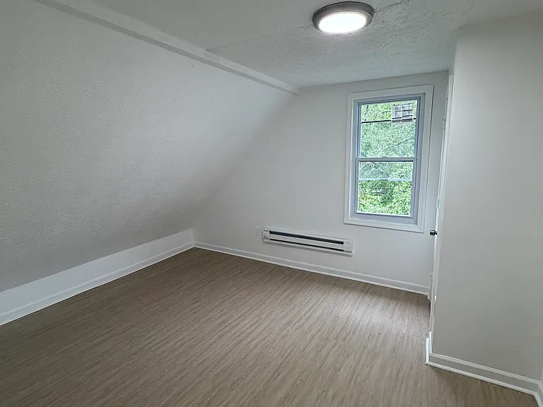 1139 E 74th St #1137 — Photo 9