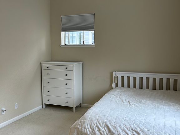 2nd image of 18476 Chelmsford Dr