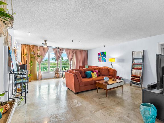4th image of 3900 Galt Ocean Drive #309