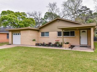 510 Pin Oak St, Alvin, TX 77511