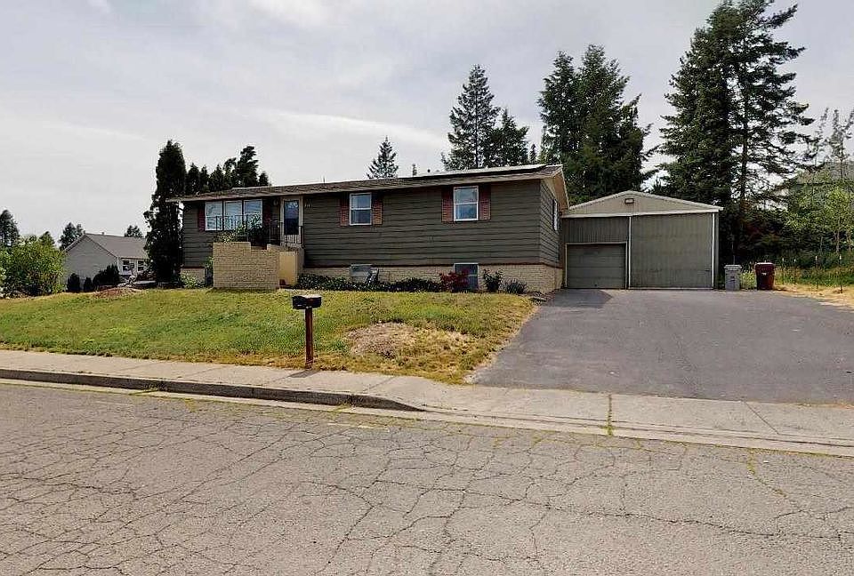 1st image of 2205 NW Turner Dr