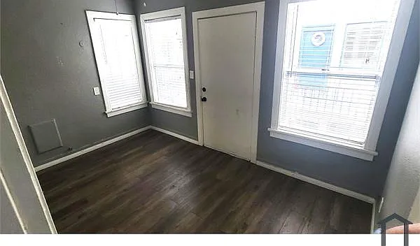1021 N Mariposa Ave #15 — Photo 6