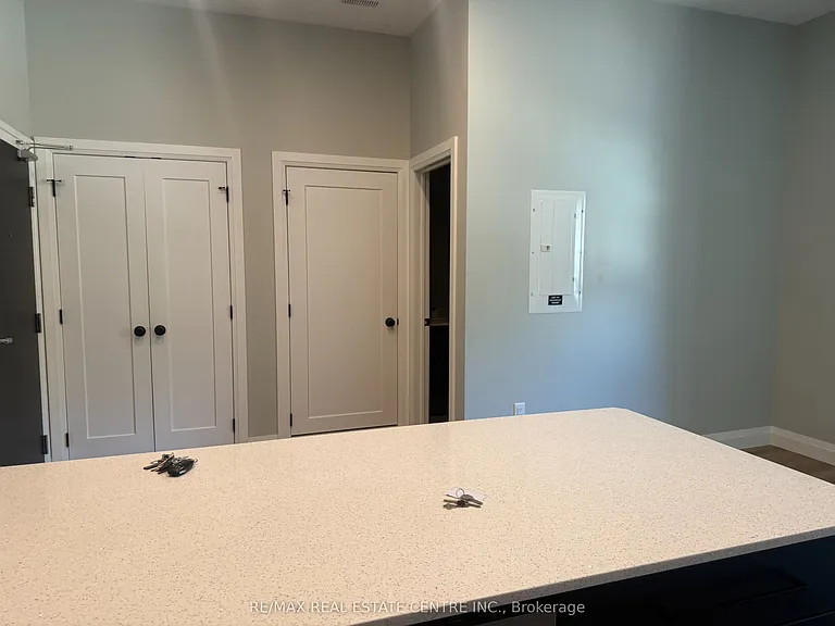 8 Main St S #4 — Photo 6