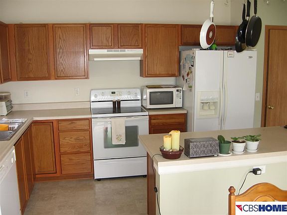 5th image of 14008 Kelly Dr
