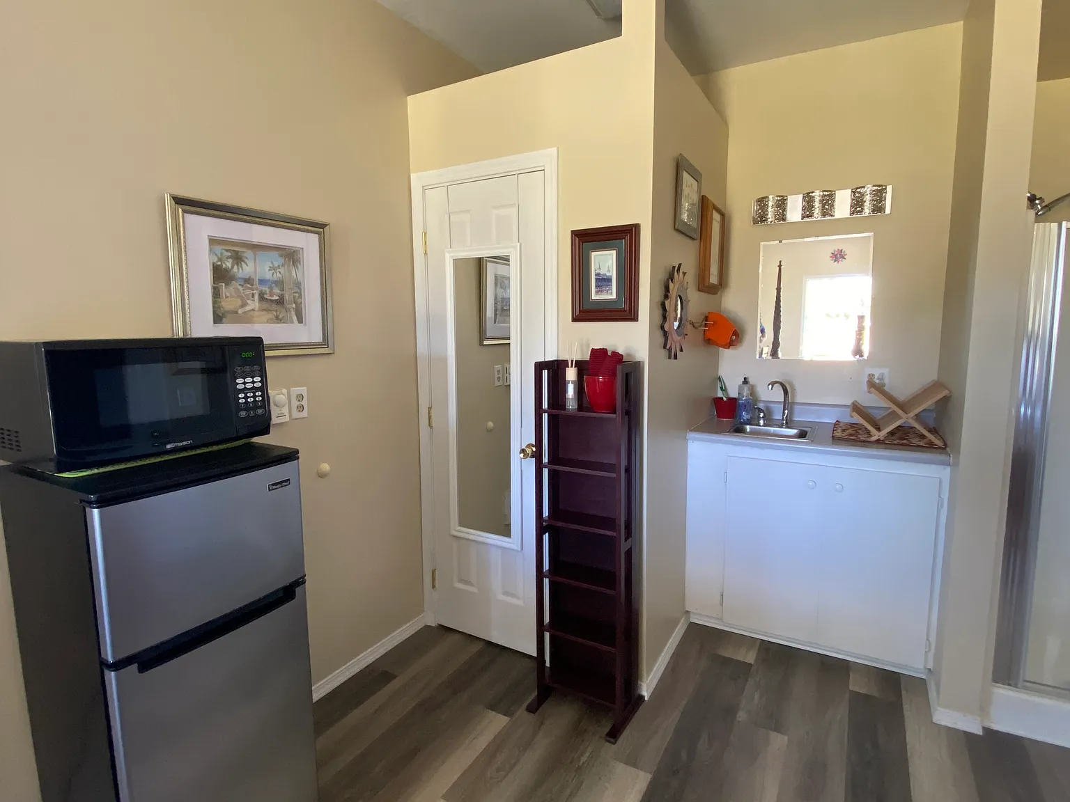 Studio, 250 sqft, $1,450 — Photo 4