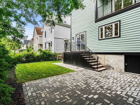 5th image of 41 Rogers Ave