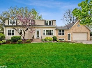 1401 Meadow Ln, Glenview, IL