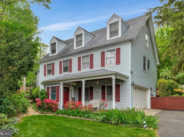 2812 Rosemary Ln, Falls Church, VA 22042