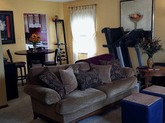 Family Room & Dining Room 