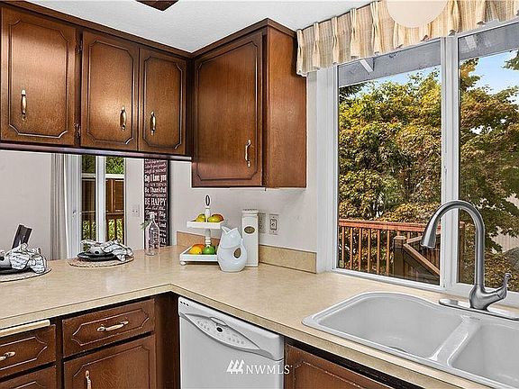 3rd image of 6219 99th Street Ct E