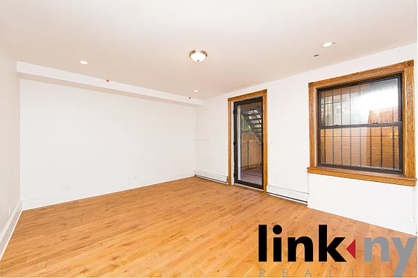 Rented by Link NY Realty | media 10