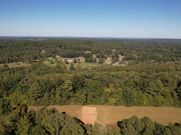 836 Bird Spring Rd SW, Hartselle, AL 35640