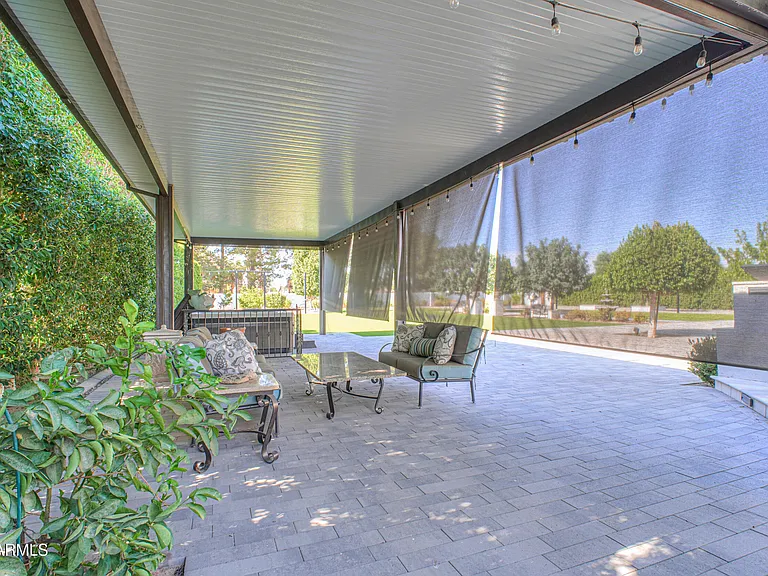 12424 E Victoria St — Photo 91