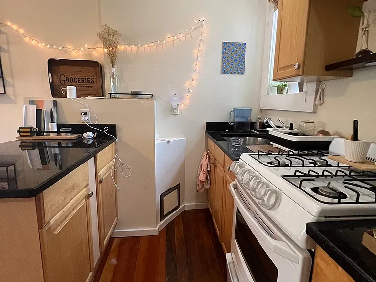 65 Burbank St #24 — Photo 8