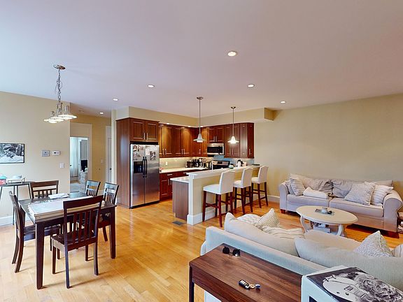 2nd image of 8 Marine Rd APT 1A