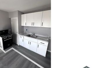 28 Hill St #2, Waterbury, CT 06704