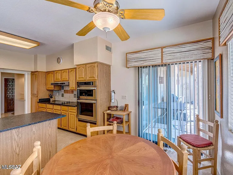 836 E Camino Diestro — Photo 21
