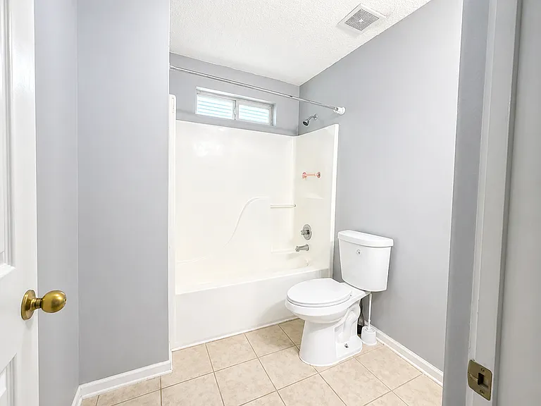 5013 Kens Ct — Photo 7
