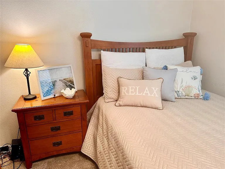 7 Lancaster Ln — Photo 12