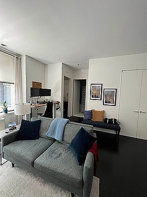 3rd image of 25 Broad St APT 17R