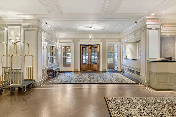 Rented by Compass | media 26