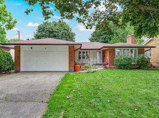 9 Bunty Ln, Toronto, ON M2K 1W4