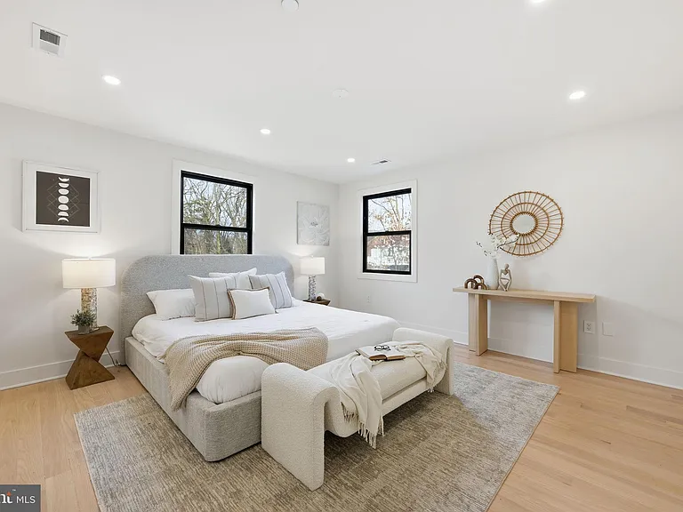 9200 Cedar Ln — Photo 20