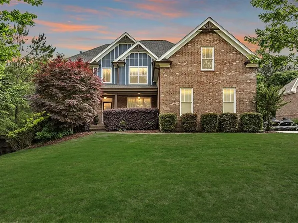 1985 Chapel Estates Ln, Dacula, GA 30019