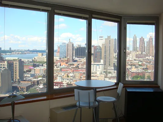 Rented by T&T Real Estate | media 23