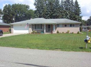 24375 Chelsea St, Clinton Township, MI 48036