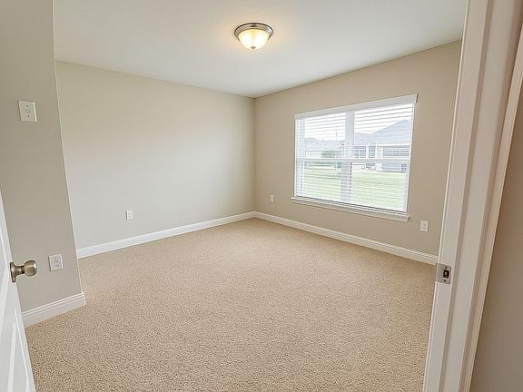 Small bedroom 1