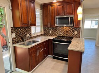 3218 Windsor Pl #B, Concord, CA 94518
