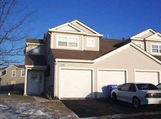 1292 Jenna Dr APT A, South Elgin, IL 60177
