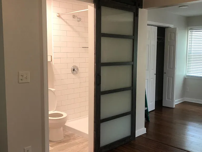 718 Florence Pl NW — Photo 17
