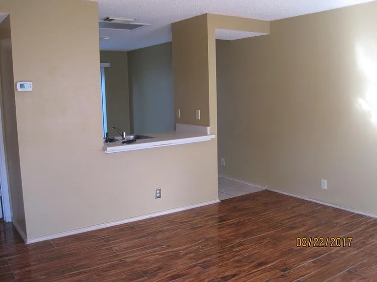 4911 Kenton Lake — Photo 11