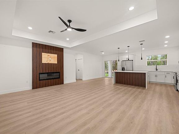 4th image of 4225 Gerona Ave