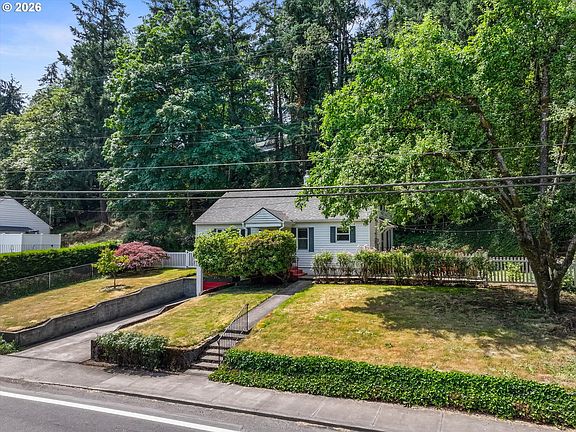 3rd image of 21635 Willamette Dr