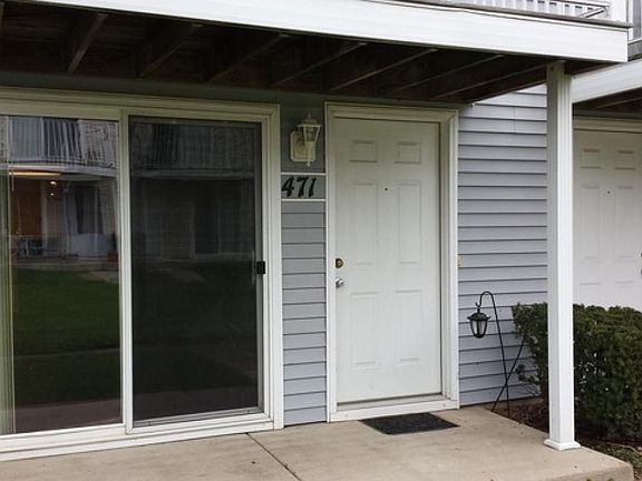 2nd image of 471 Meadow Green Ln