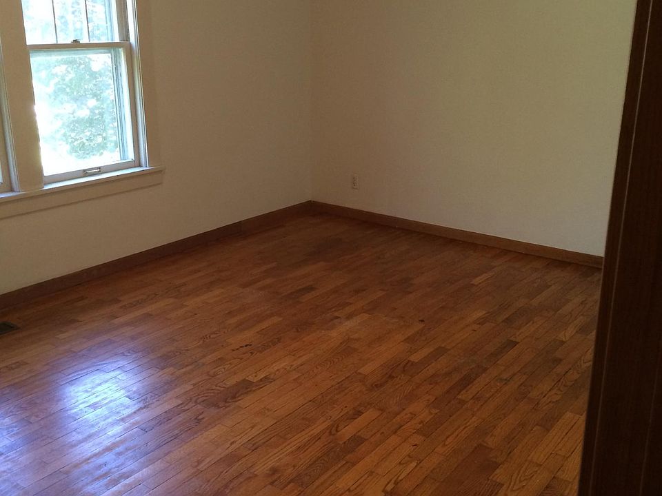 2nd image of 1531 SW College Ave APT 2