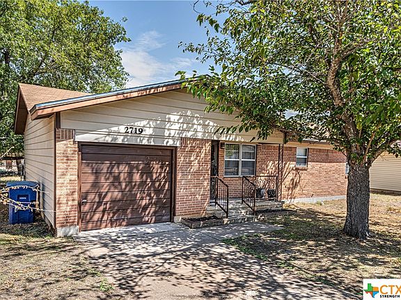 2nd image of 2719 Live Oak Dr