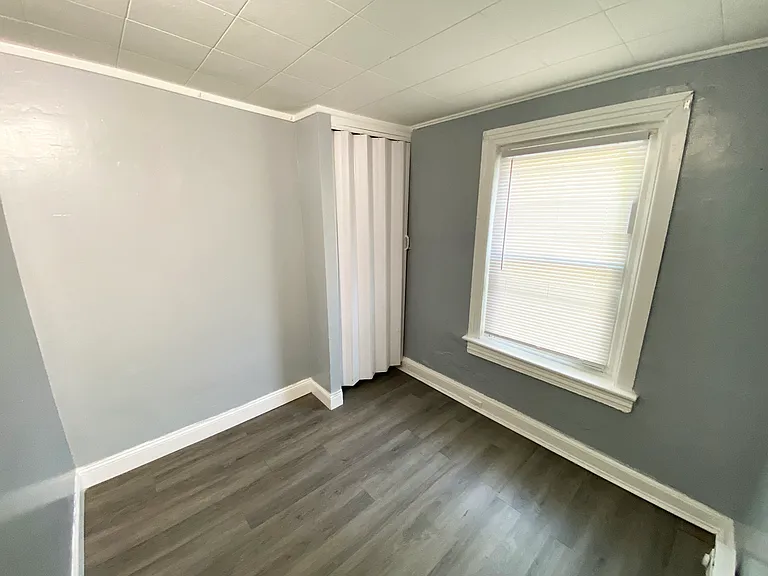 2731 Hope St — Photo 10