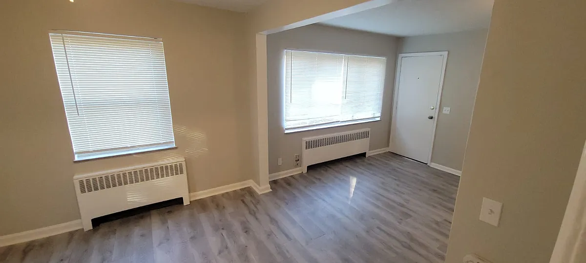 Building Photo - 3127 Worthington Ave #2