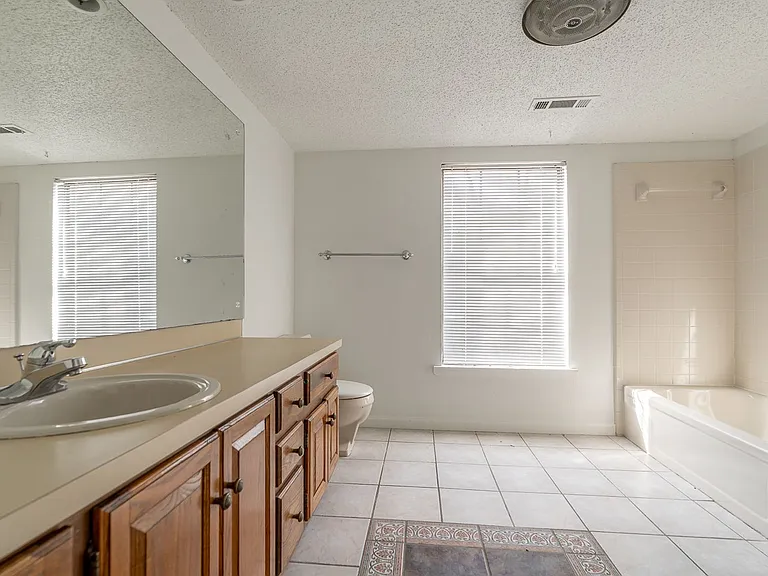 2115 W Loren Cir — Photo 17