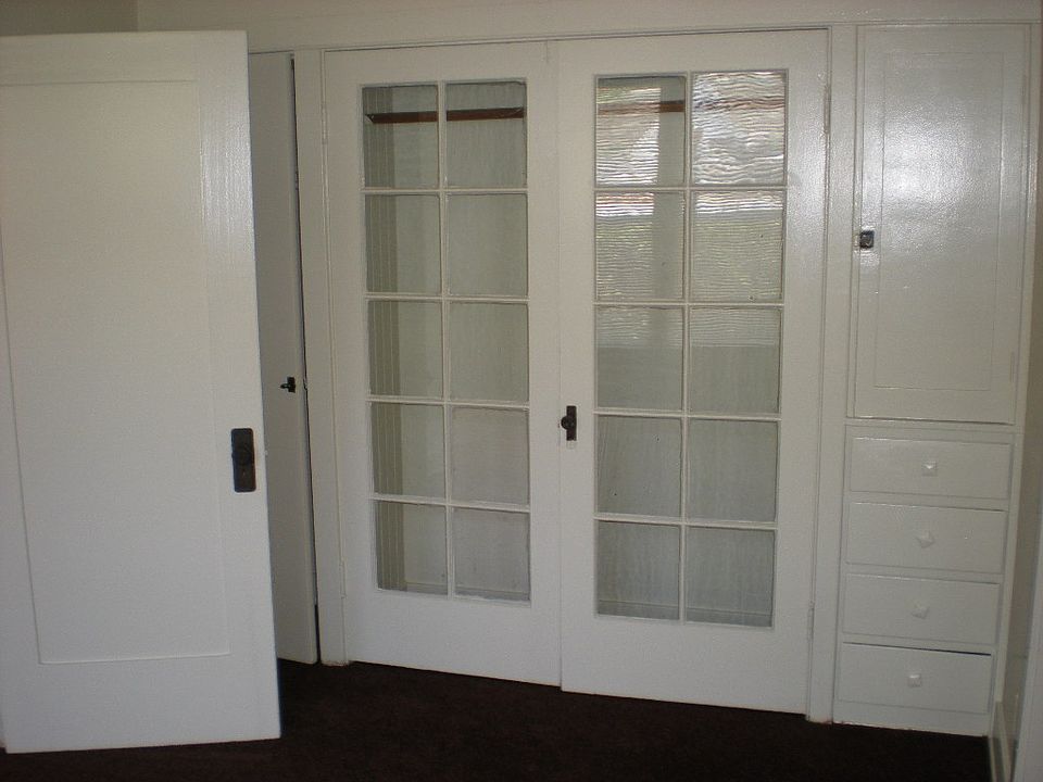 Bedroom-Built in closet