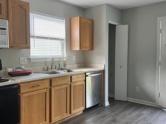 4th image of 11854 Wapiti Way
