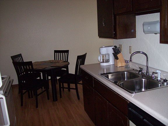 5th image of 501 Westview Dr APT 110