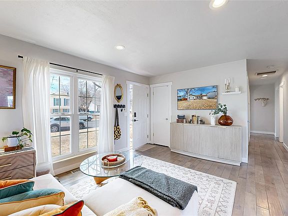 5th image of 1736 Cottonwood Street