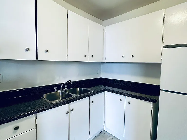 1455 Wilson Ave — Photo 12