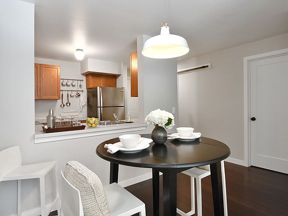 2nd image of 2250 NW 58th St Unit 106
